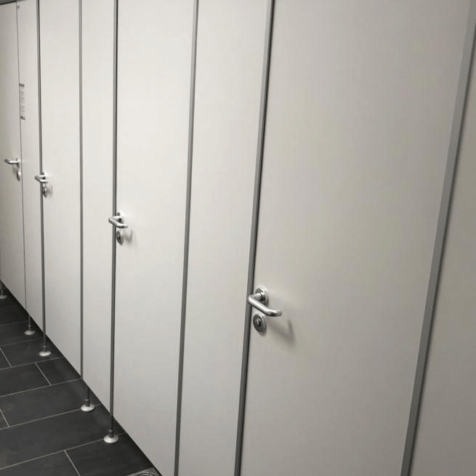 Mark KG Trennwandsysteme & WC Kabinen für Trockenräume/Nassräume – Serie Sun